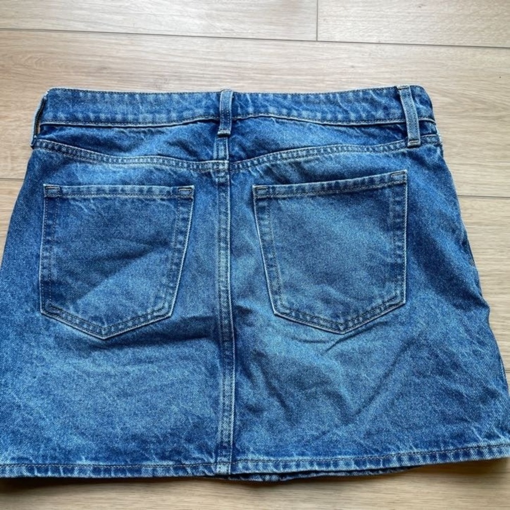 Lot of 5 Old Navy and Gap Denim Shorts and Mini Skirt Size 6 Medium Light White - Picture 5 of 16